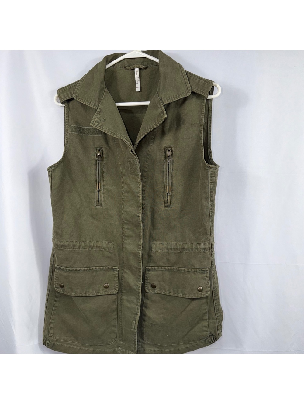 Willow & Clay Olive Green Utility Cargo Vest Medium